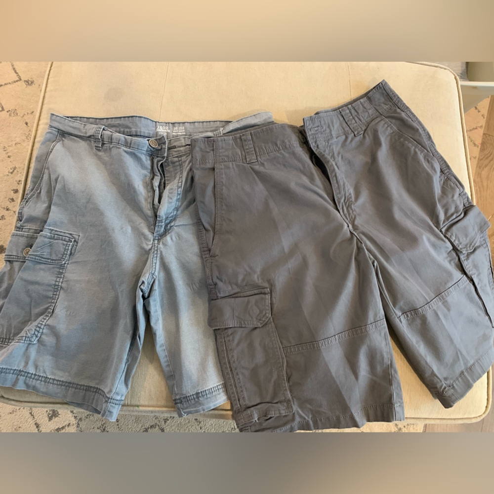 2 pair men’s shorts size 36 waist